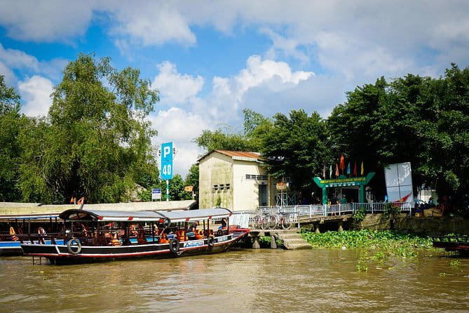 Private Mekong Delta tour to Cai Be – Tan Phong island full day - The morning drive from District 1 to Cai Be