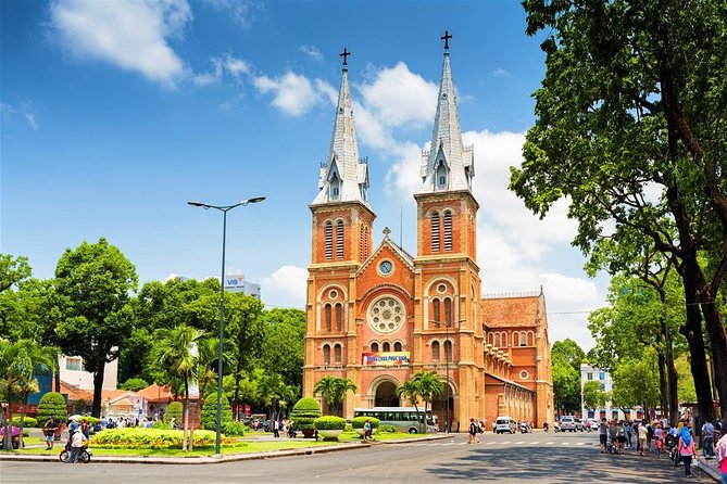 Private Shore Excursion of Cu Chi Tunnels and Ho Chi Minh City - Lunch after the tunnels