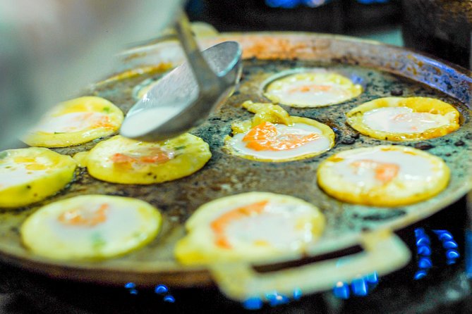 Private Street Food Motorbike Tour in Ho Chi Minh City - District 5 and the sweet course