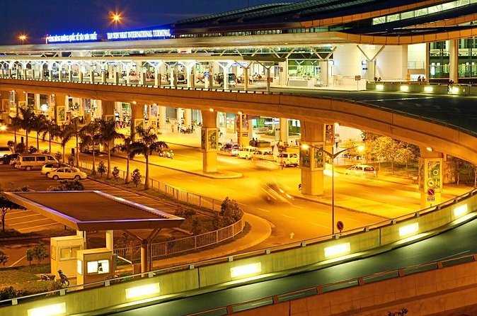 Private transfer Tan Son Nhat Airport (SGN) - Hotels In City - Arriving at Tan Son Nhat Airport