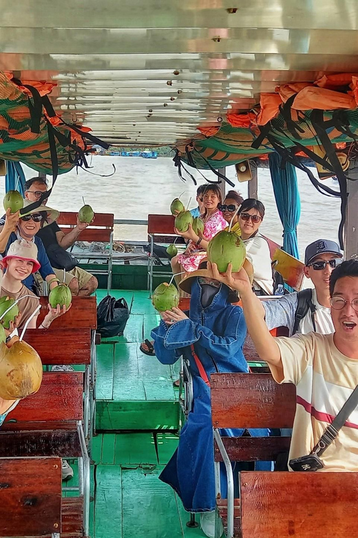 Private Vinh Trang Pagoda & Mekong Delta from Ho Chi Minh - Sampan through the coconut canals