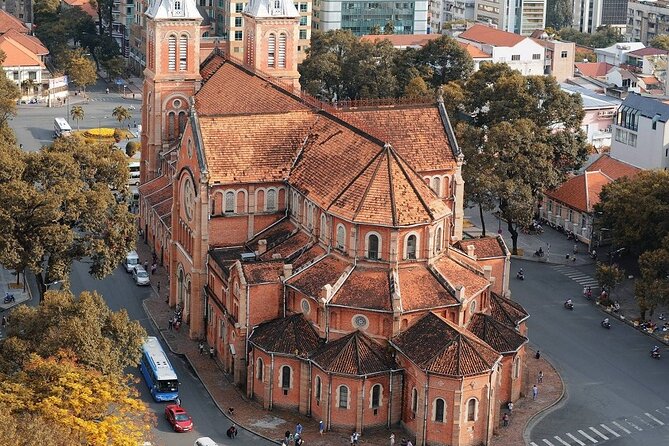 Private Walking Half Day Tour in Ho Chi Minh City - A strong first walk through central Ho Chi Minh City