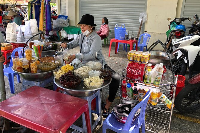 Ride Saigon: Private Half-Day Motorbike Adventure - Independence Palace and the story of reunification