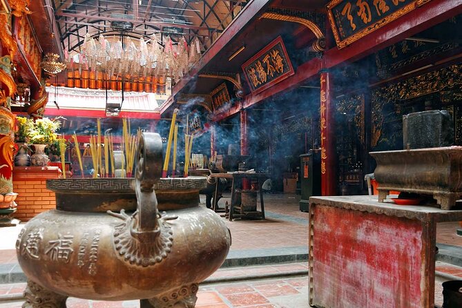 Sai Gon City Full Day Tour - Ba Thien Hau Temple and the Chinese quarter