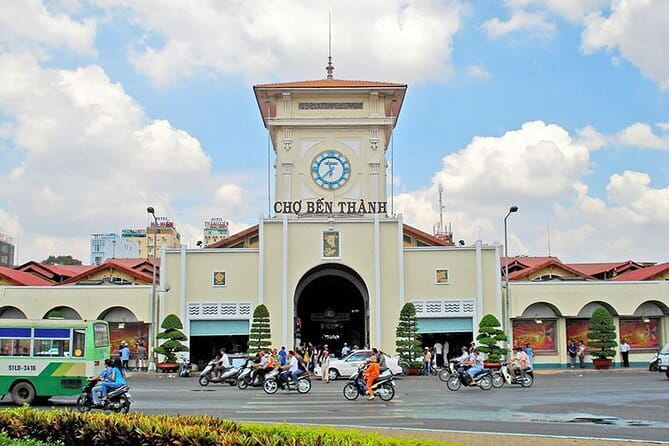 Sai Gon City Tour and Dinner On Cruise Half Day - Notre Dame Cathedral and the Central Post Office