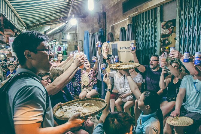 Saigon After Dark Night Tour by Scooter + 7 tastings - Chinatown and the evening local market