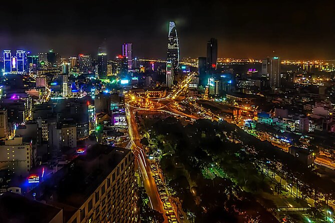 Saigon After Dark With Seafood, Beer & Live Music Bar - Ho Thi Ky Flower Market after dark