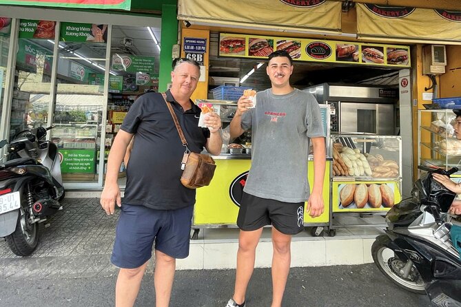 Saigon By Night: Authentic Street Food Scooter Adventure - Sugarcane juice and the final dessert
