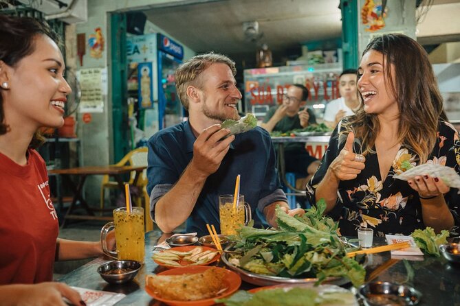 Saigon city tour & Street food - The guide makes the difference