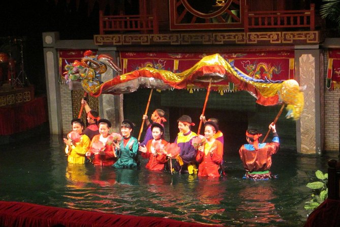 Saigon Dinner Cruise with Live Music Ho Chi Minh– Group Tour - From central Ho Chi Minh City to Bach Dang pier