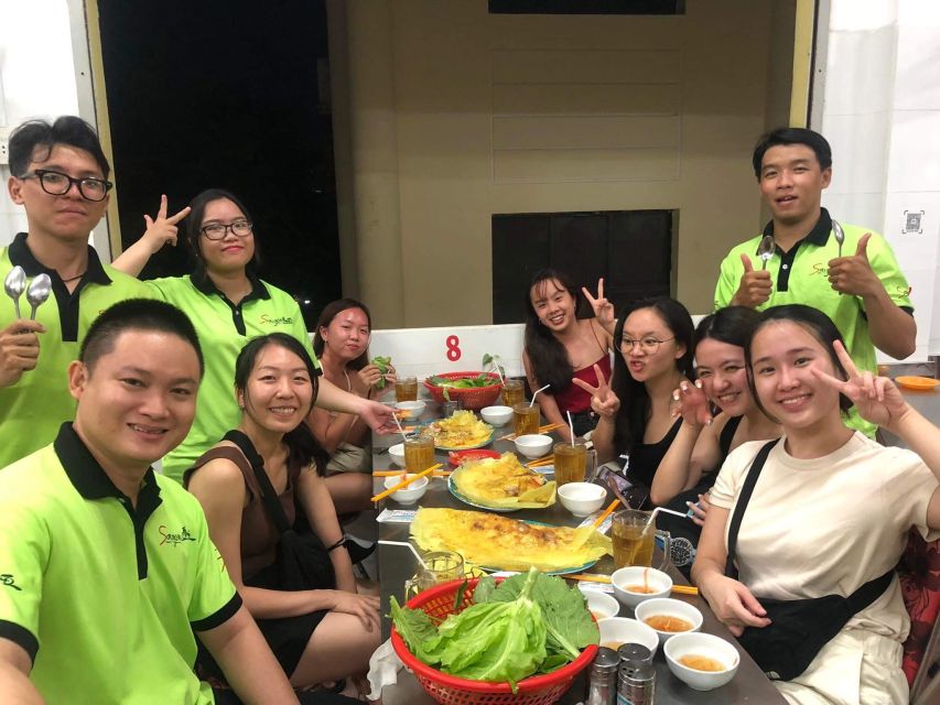 Saigon: Night Sightseeing And Street Food Tour By Vespa - District 4 for Saigon’s famous banh mi