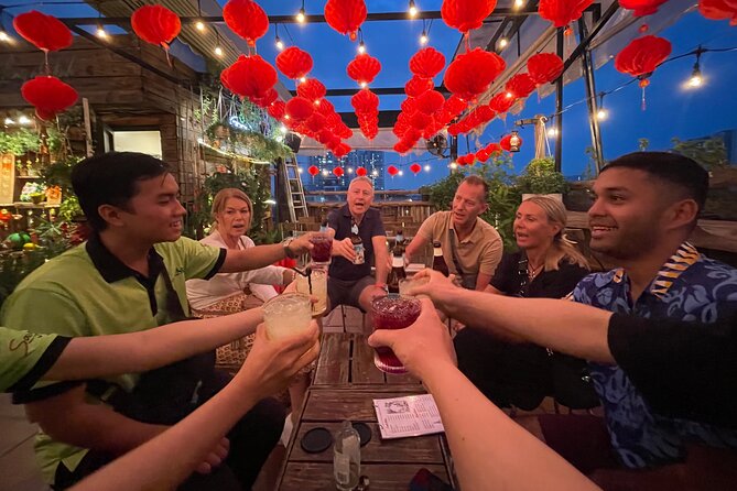 Saigon Night Street Food and Craft Beer Tour by Vespa Scooter - Seafood and the final stretch of dinner