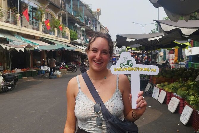 Saigon Sight & Food Tour By Night (Private Tour) - What you eat, and what the food portion really offers