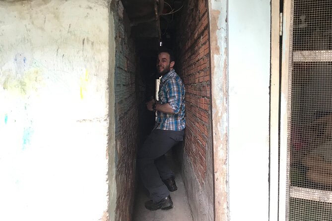 Saigon Slum tour and Saigon Chillspots by motorbike/ Aodai rider - A different side of Ho Chi Minh City by motorbike
