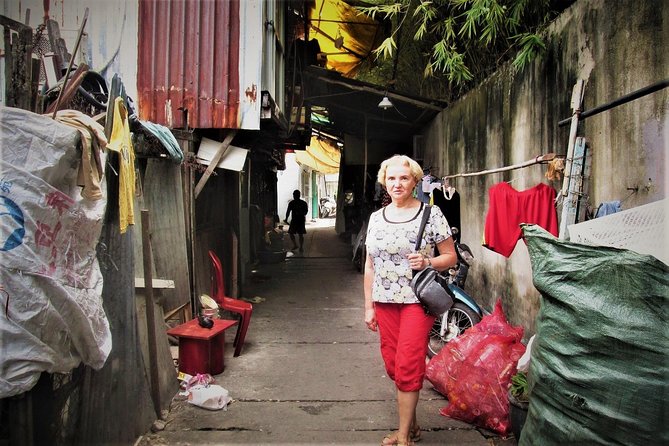 Saigon Slum tour, Chillspots tour by scooter | Female driver - The Chillspots alternative for a lighter day