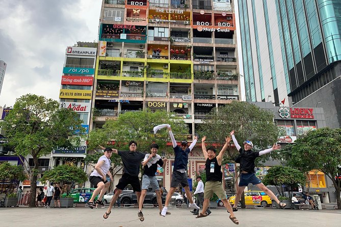 Saigon Slum tour, Chillspots tour by scooter | Female driver - Why the private format matters