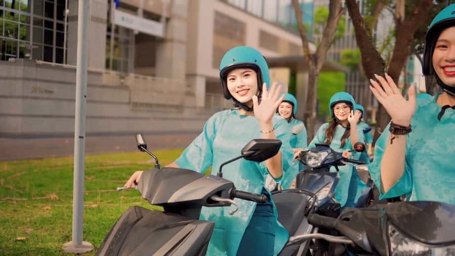 Saigon: Street Food Tasting & Sightseeing Tour by Motorbike - Why this Saigon food tour is worth your evening