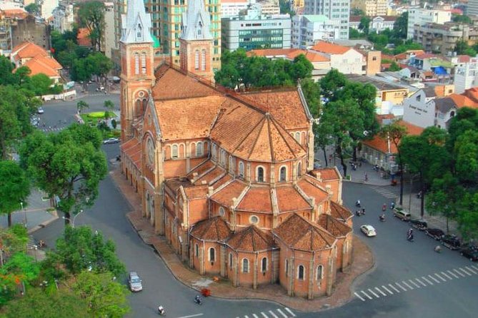 Saigon Then & Now: A Bygone Cyclo Adventure - Lacquer art and the craft behind it