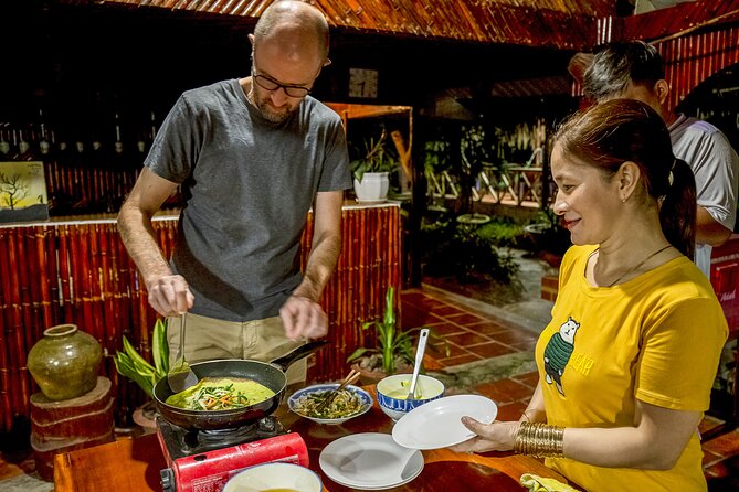 Small-group 2-Day Mekong Delta: Floating market, Cooking Class... - What the $170 price really includes