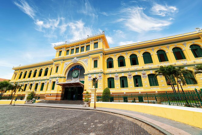 Small-group Saigon City & Cu Chi Tunnels Day Trip - A quieter pause at Jade Emperor Pagoda