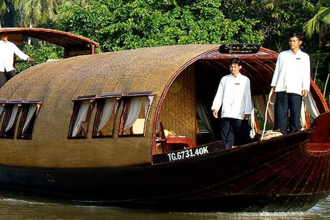 Song Xanh Sampan Mekong Cruise 2 Days 1 Night - Life along the river begins with tea and fruit