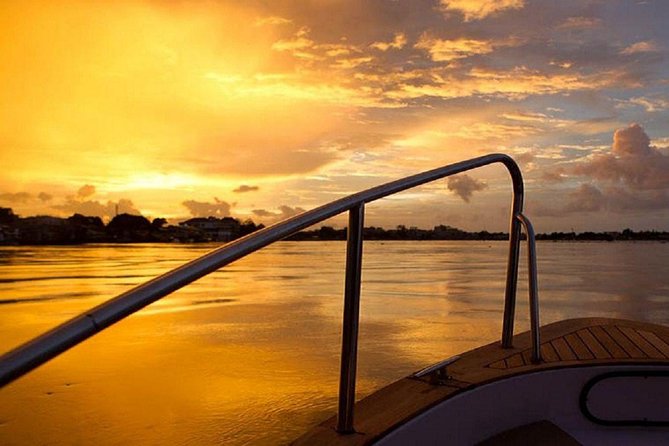 Sunset cruise and Saigon by night tour - 4:15 pm on the Saigon River