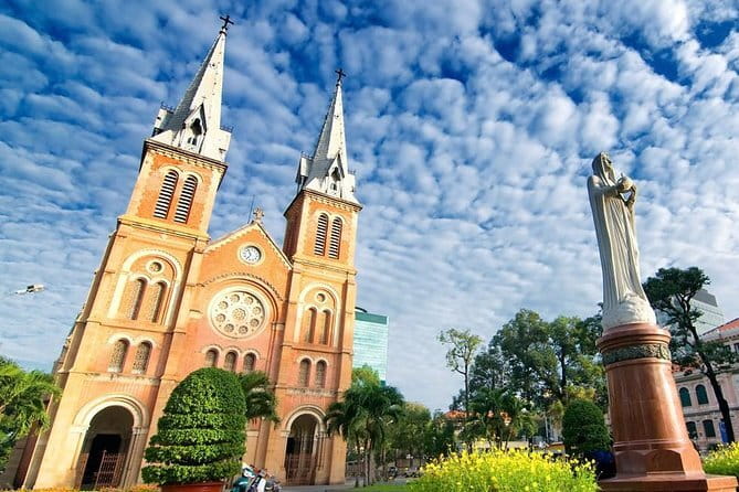 The Best of Saigon: Private City Tour (Flexible Day & Half-Day) - Dai Viet lacquerware: a look at Vietnamese craft