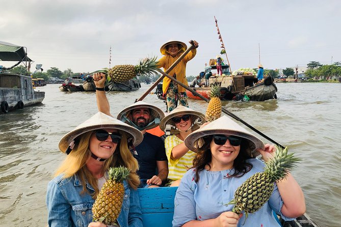 The hidden Fabulous Floating Market and Small Canal - Seeing Cai Rang from a small boat