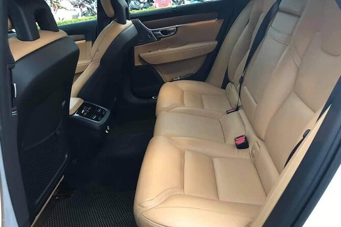 (TOP) Private car: Ho Chi Minh Airport (SGN) from/to HCM center - A practical return to SGN from your hotel