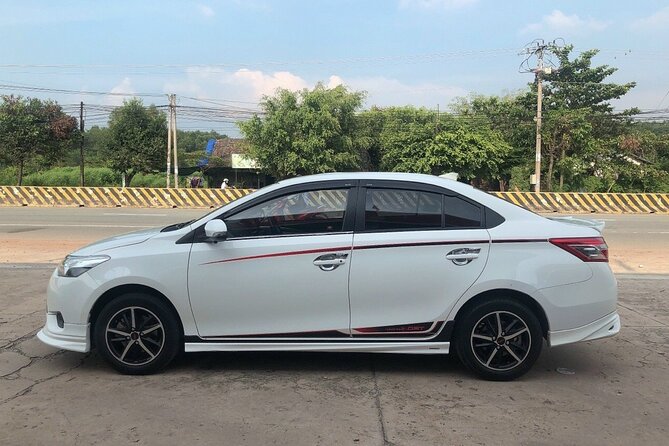 (TOP) Private car: Ho Chi Minh Airport (SGN) from/to HCM center - The vehicle and luggage rules
