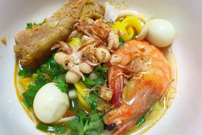 Top-rated Home Cooking Class with a River View AC Kitchen - Lua’s teaching style and the home-cooking focus