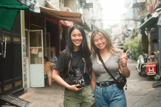 Using Medium Format film camera to discover Saigon - Bui Hoang Tu’s role beyond camera instruction