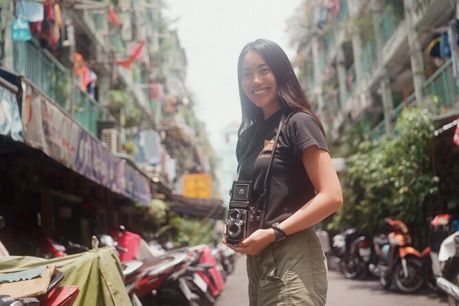 Using Medium Format film camera to discover Saigon - The value of one roll of film