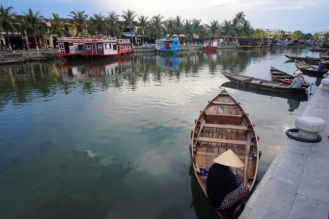 Vietnam Tour from the South to the North in 10 Days 9 Nights - Day 4: Hoi An’s old streets