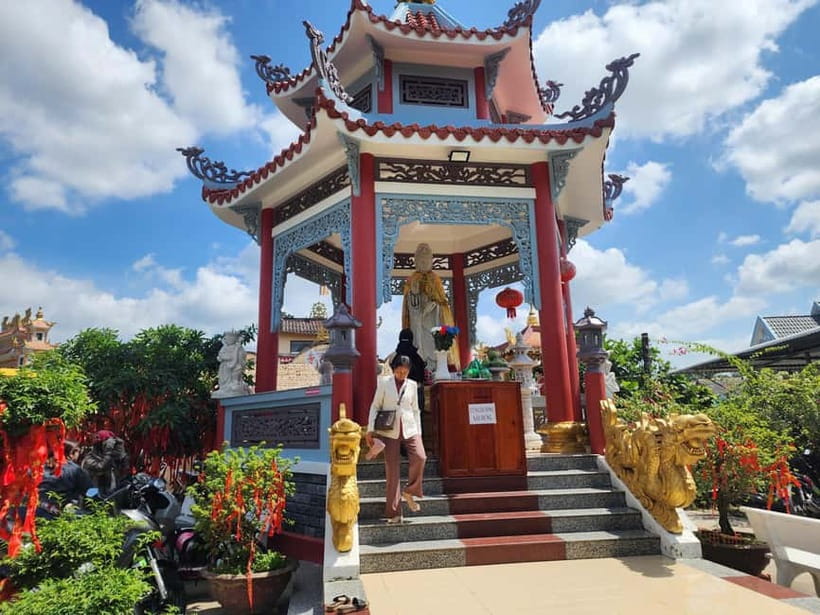 VIP Tour Authentic Mekong Delta & Local pagoda by SpeedBoat - Honey tea, bees, and optional local spirits