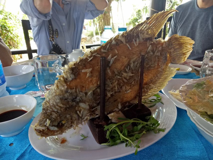 VIP Tour Authentic Mekong Delta & Local pagoda by SpeedBoat - Southern folk music and a Lambro tuk-tuk ride