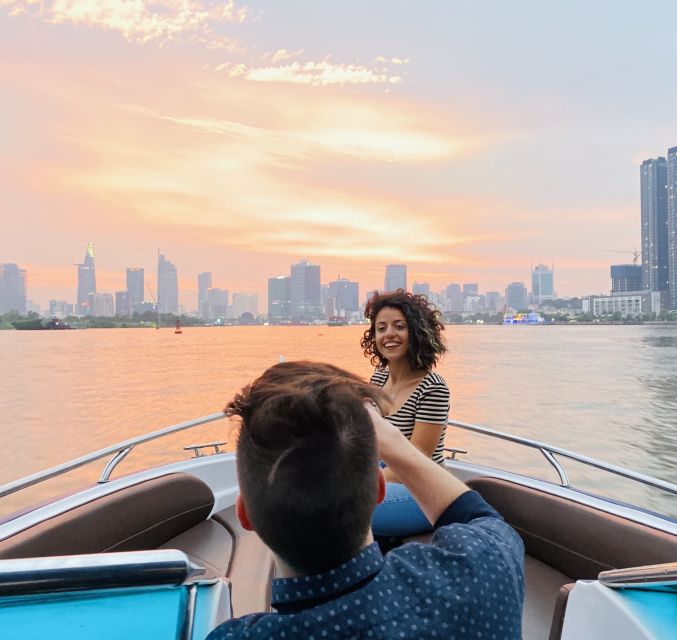 VIP Tour Enjoy Romantic Sunset by Speed Boat Free Cocktail - Why the Saigon River is worth seeing at sunset