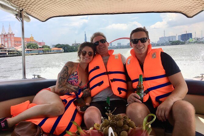VIP Tour in Saigon: New Year’s Eve Fireworks 2027 by SpeedBoat - Who will enjoy this river celebration