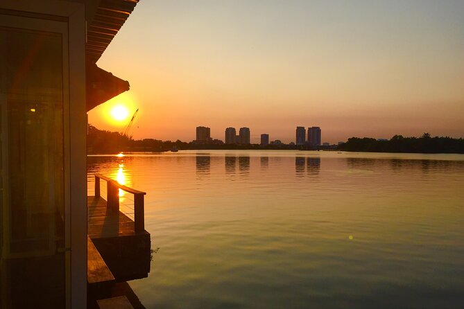 VIP Tour in Saigon: Romantic Sunset Cocktail by SpeedBoat - The cocktail stop at a riverside restaurant