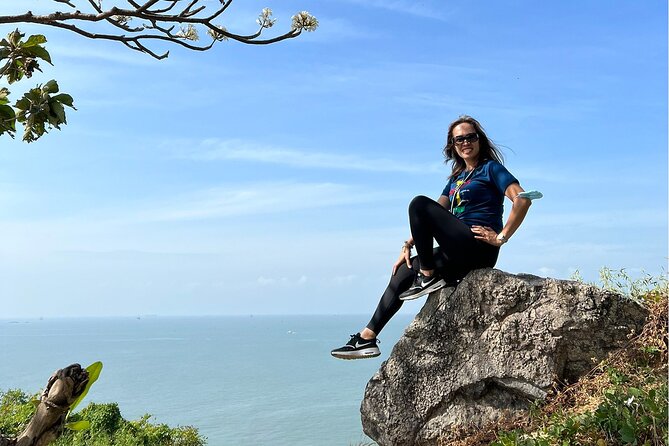 Vung Tau Essential: Beach, Christ Statue & Colonial Heritage - Seafood lunch near Vung Tau Beach