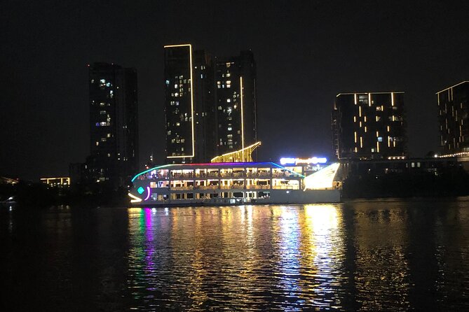 Water Puppet Show-Cyclo & Dinner On Cruise in Ho Chi Minh City - Who will enjoy this evening most